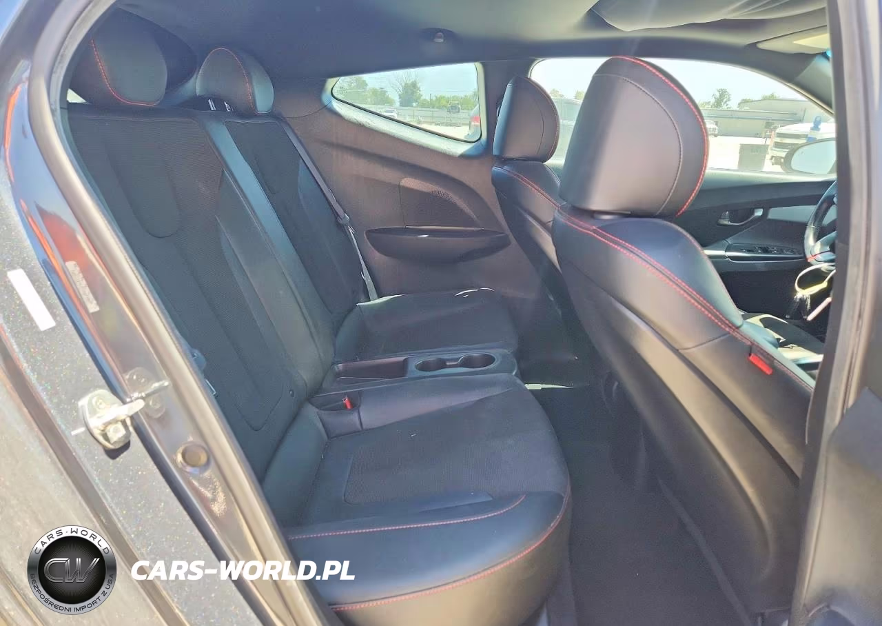 2019 Hyundai Veloster 2.0L Premium VIN:KMHTG6AF6KU013065 - 10