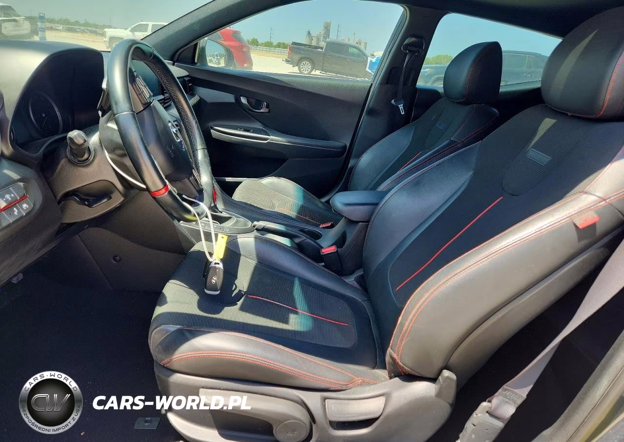 2019 Hyundai Veloster 2.0L Premium VIN:KMHTG6AF6KU013065 - 7