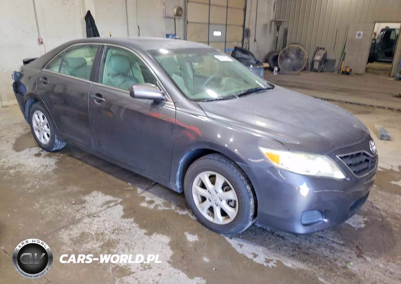 2010 Toyota Camry Le V6 VIN:4T1BK3EK0AU104590 - 4
