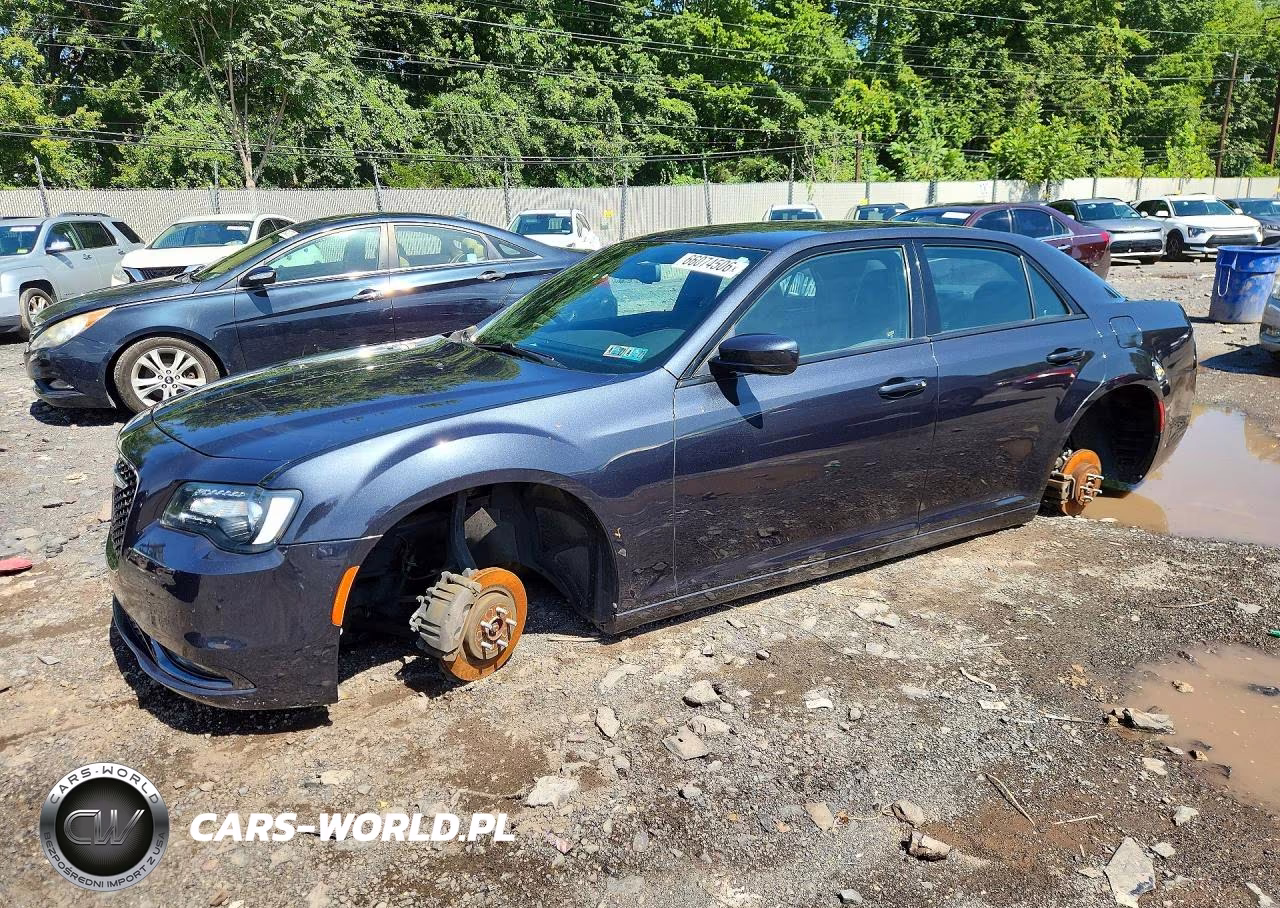 2019 Chrysler 300 S – zdjęcie 1 z 12