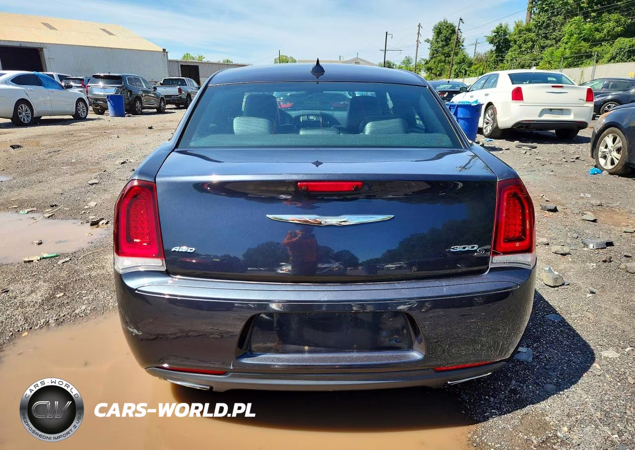 2019 Chrysler 300 S VIN:2C3CCAGG8KH561482 - 6
