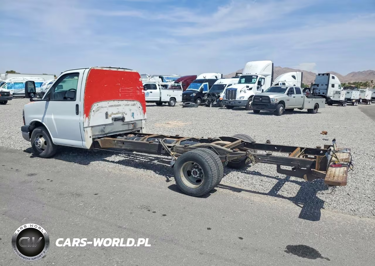 2015 GMC Savana Cut - Box Truck VIN:1GD373CG3F1131442 - 2