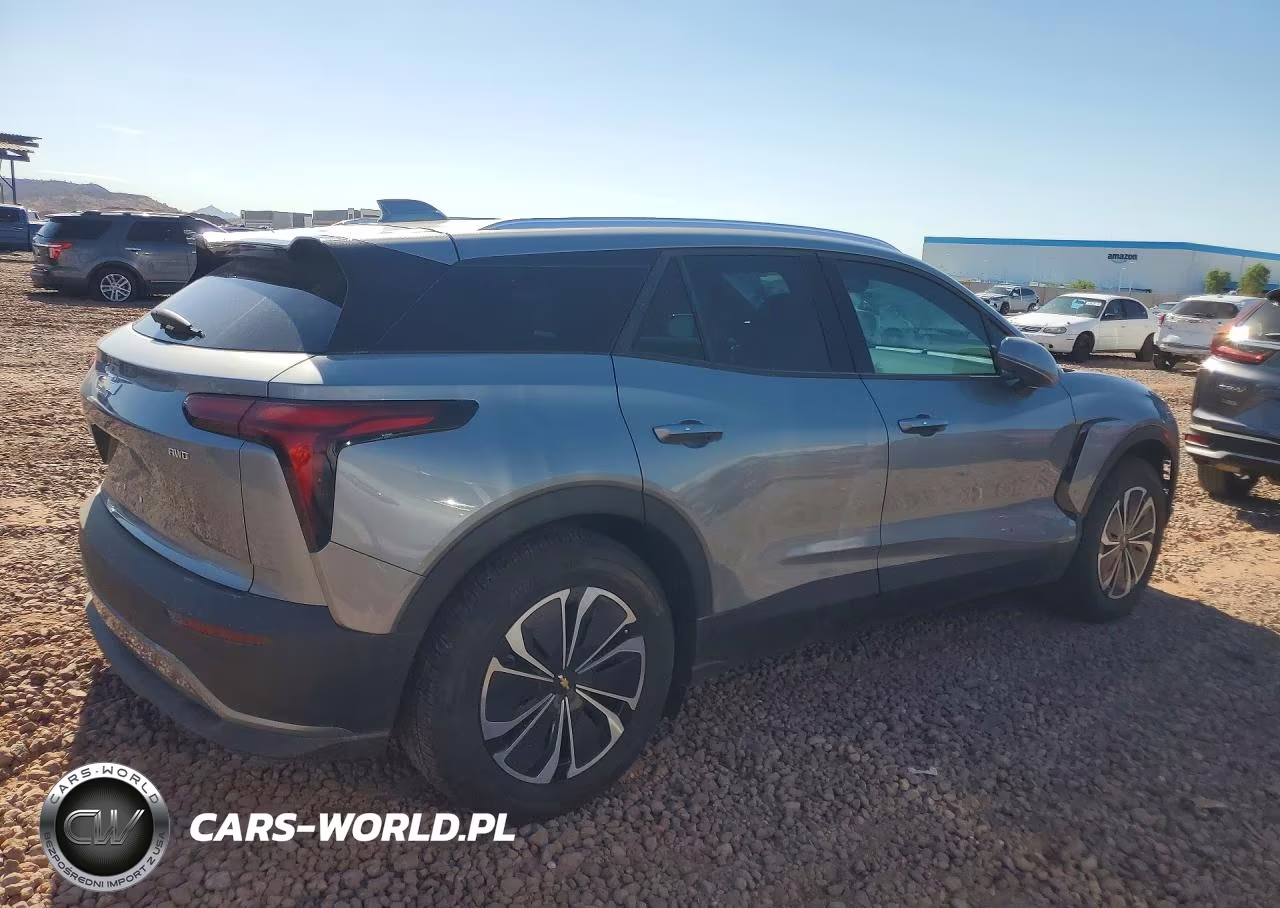 2025 Chevrolet Blazer Lt VIN:3GNKDGRJ5SS134555 - 3