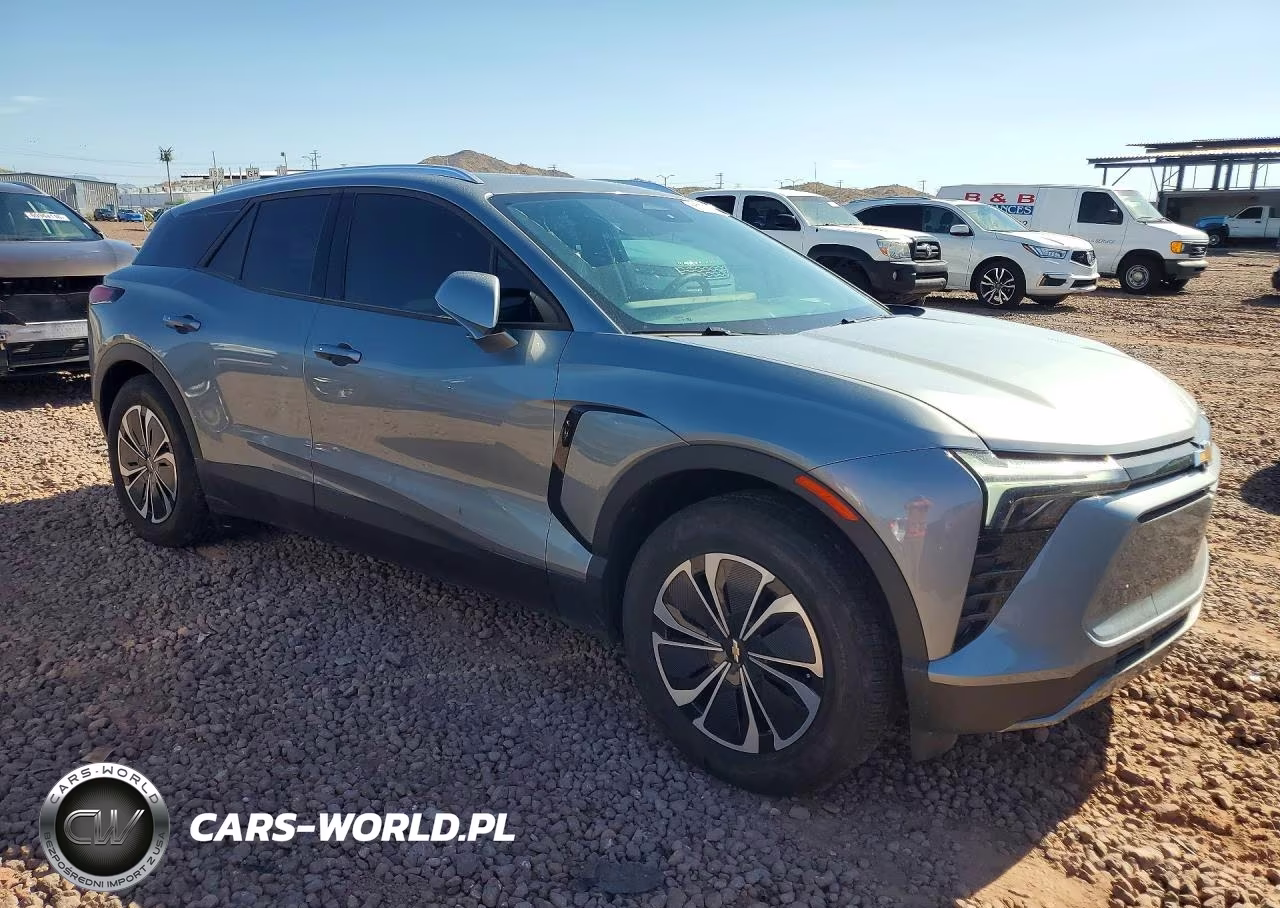 2025 Chevrolet Blazer Lt VIN:3GNKDGRJ5SS134555 - 4