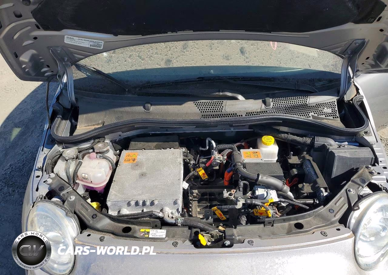 2017 Fiat 500E Battery Electric VIN:3C3CFFGE2HT586106 - 11