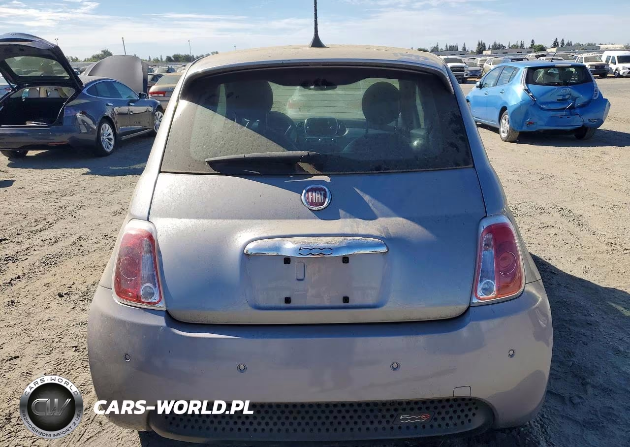 2017 Fiat 500E Battery Electric VIN:3C3CFFGE2HT586106 - 6