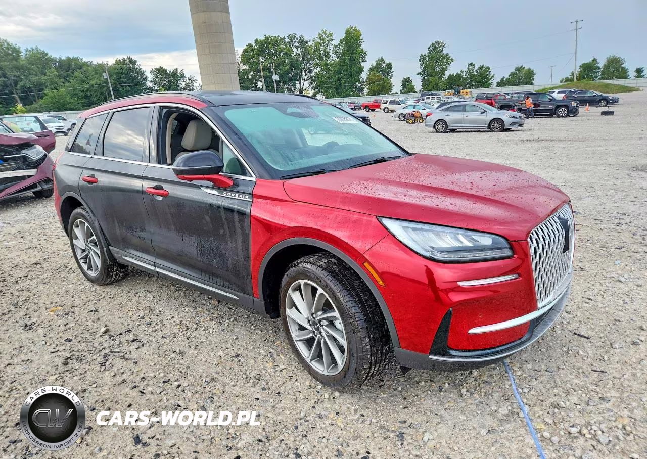 2026 Lincoln Corsair Premiere VIN:5LMCJ1DA5TUL08810 - 4
