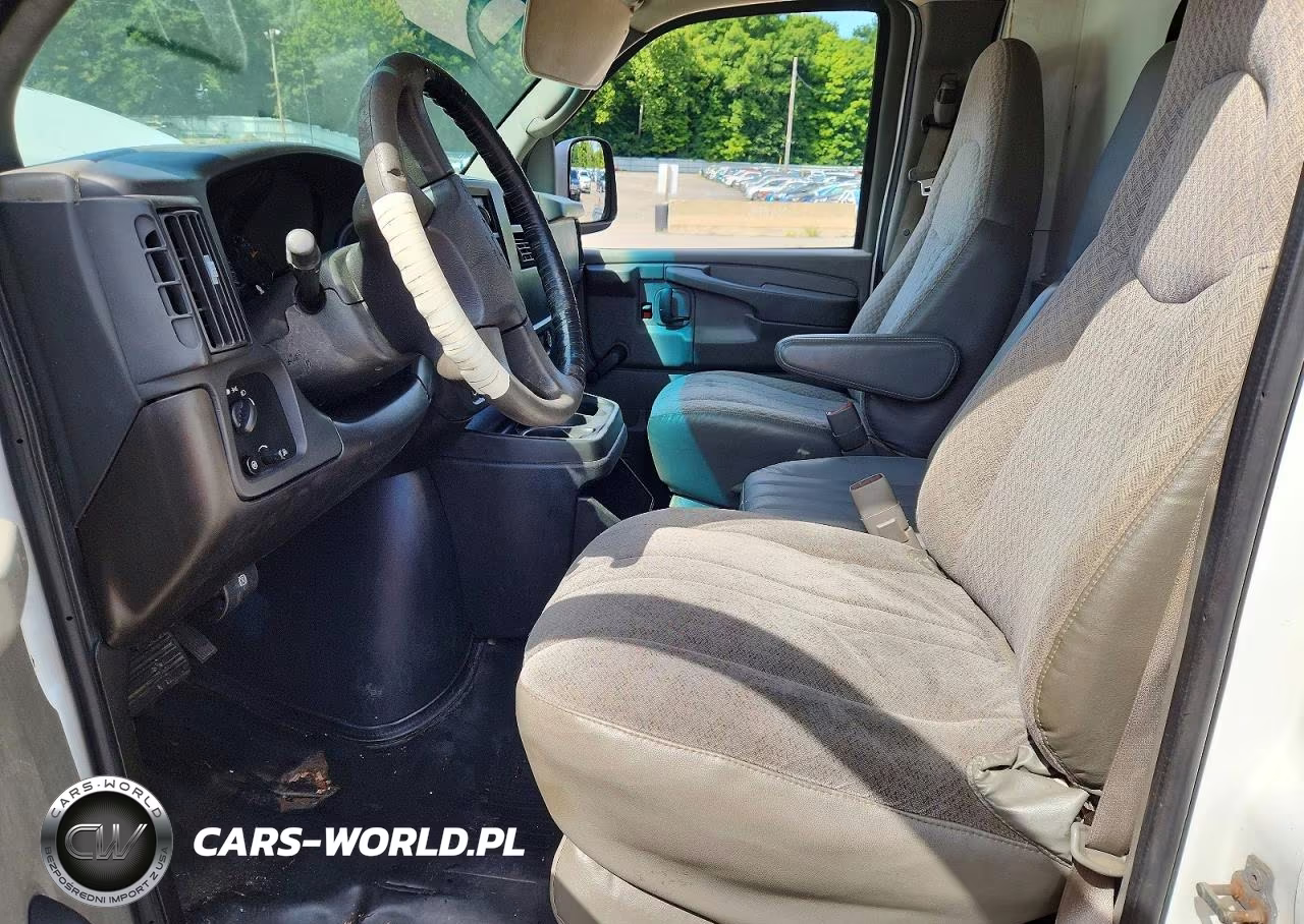 2007 Chevrolet Express G3500 VIN:1GBHG31U771193063 - 7
