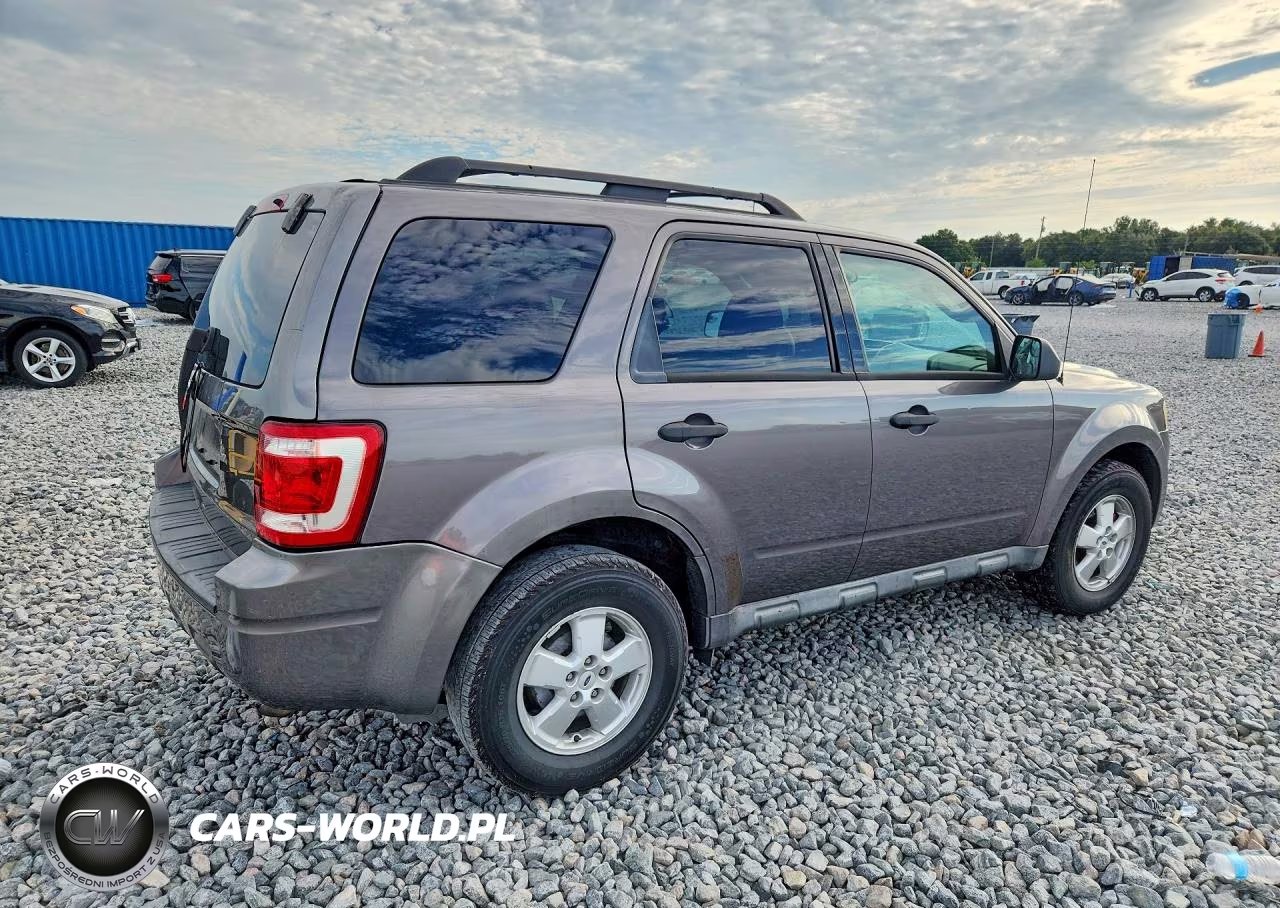 2010 Ford Escape Xlt VIN:1FMCU0D71AKB65453 - 3