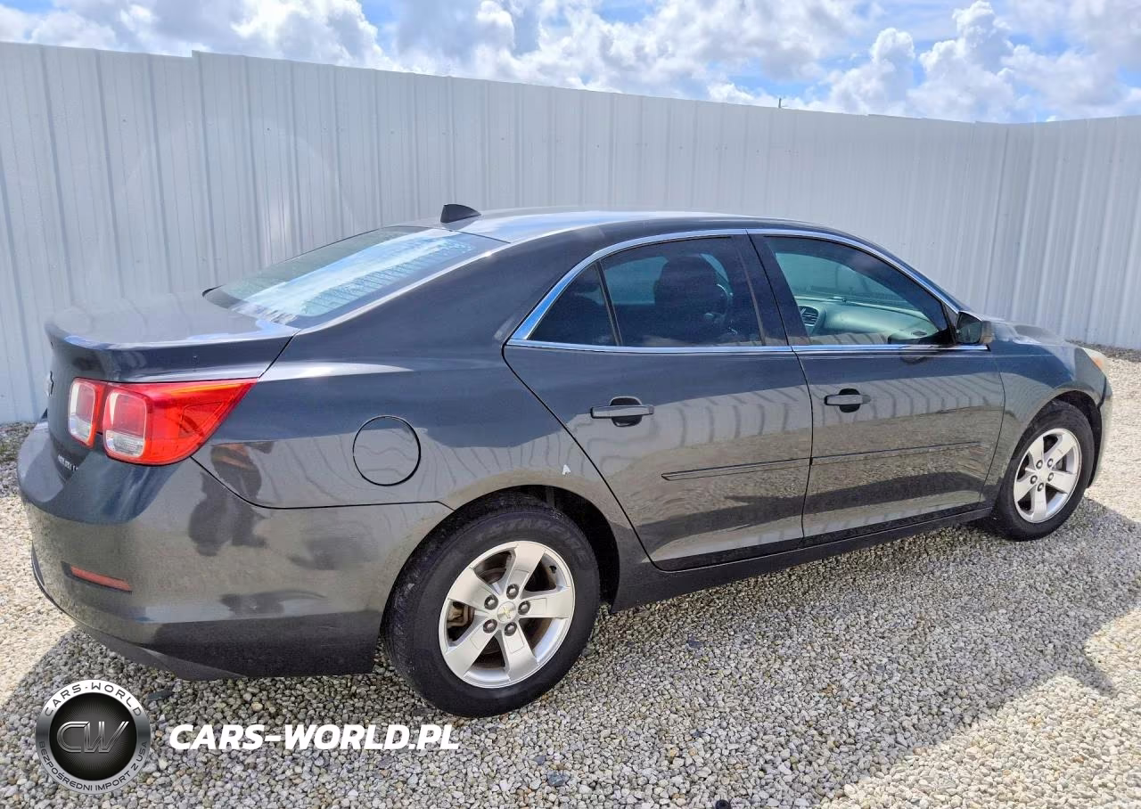 2014 Chevrolet Malibu Ls VIN:1G11B5SLXEF189773 - 3