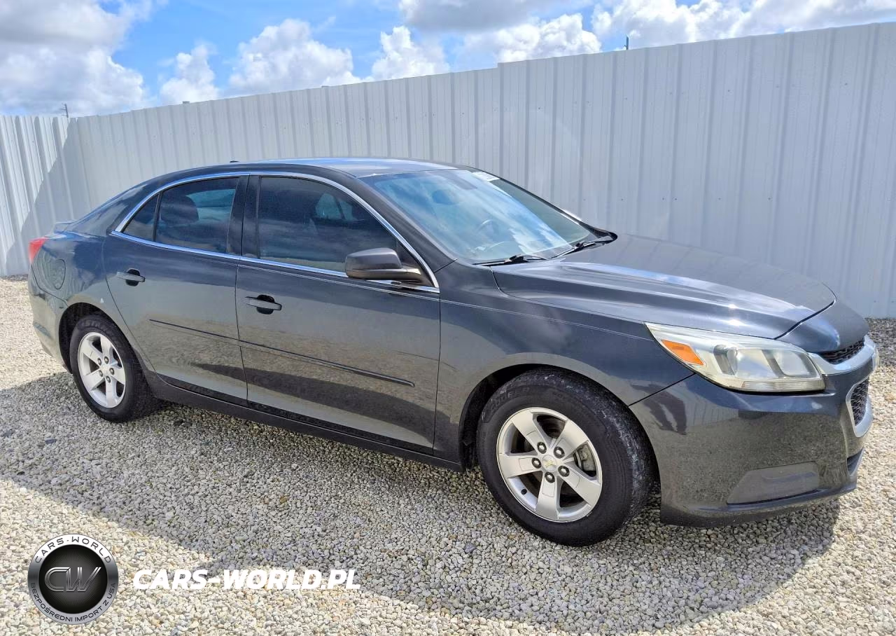 2014 Chevrolet Malibu Ls VIN:1G11B5SLXEF189773 - 4