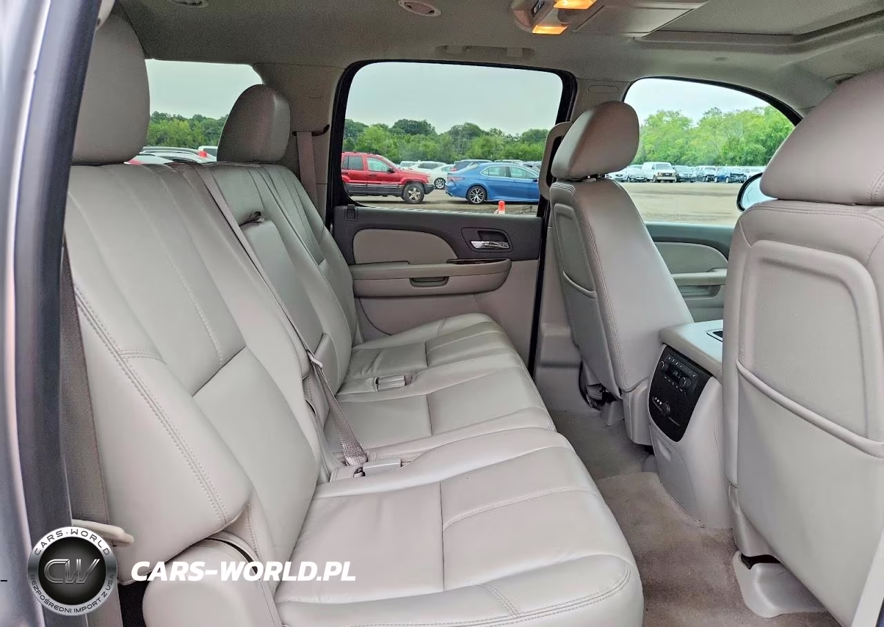 2014 Chevrolet Suburban C1500 Lt VIN:1GNSCJE06ER197569 - 11
