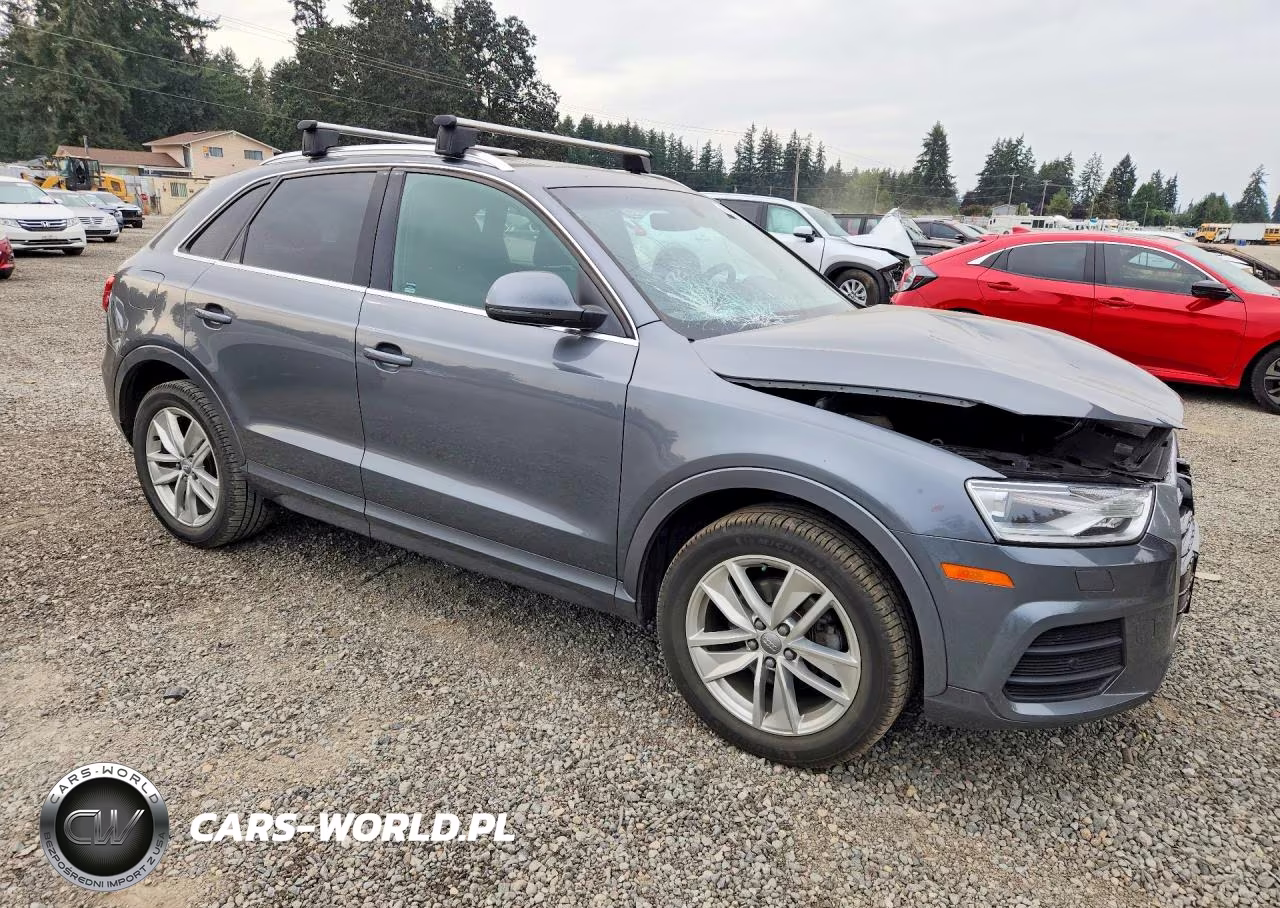 2016 Audi Q3 Premium Plus VIN:WA1EFCFS0GR020327 - 4