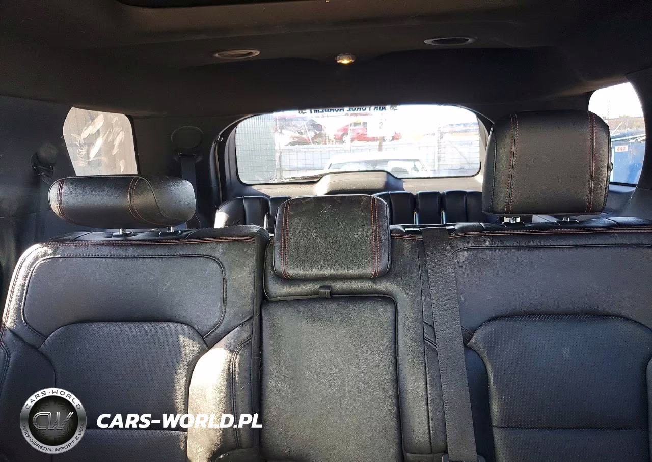 2017 Ford Explorer Sport VIN:1FM5K8GT0HGA11724 - 10