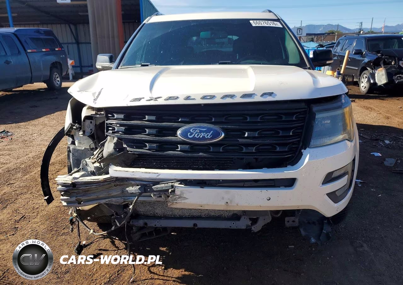 2017 Ford Explorer Sport VIN:1FM5K8GT0HGA11724 - 5