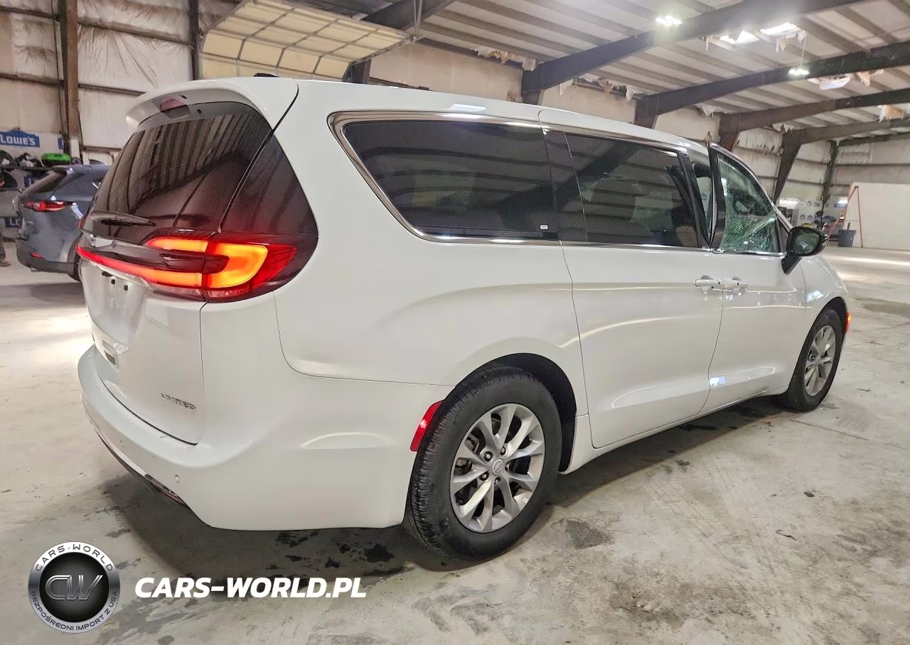 2026 Chrysler Pacifica Limited VIN:2C4RC1GG1TR276690 - 3