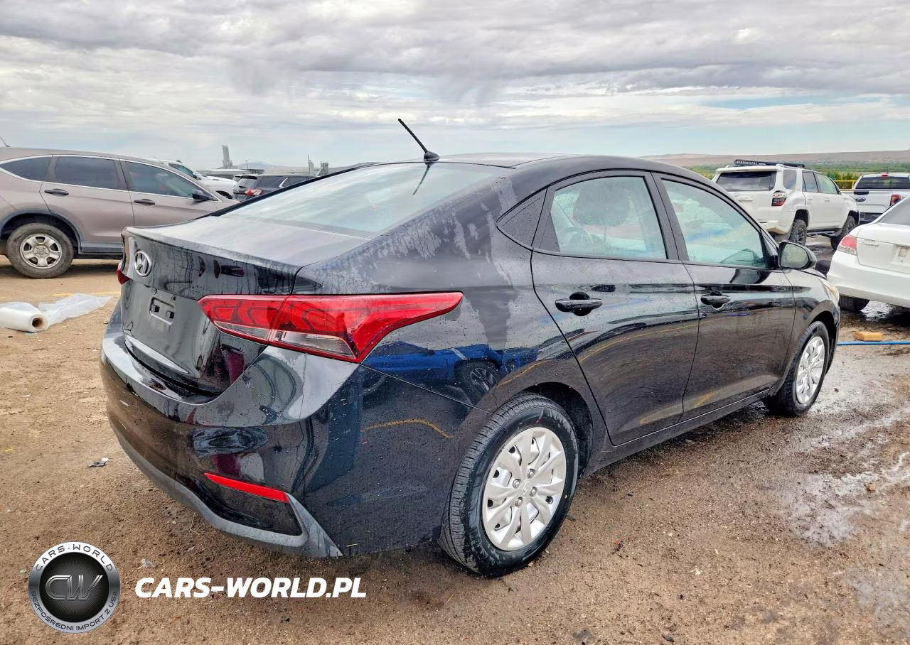 2018 Hyundai Accent Se VIN:3KPC24A39JE014950 - 3