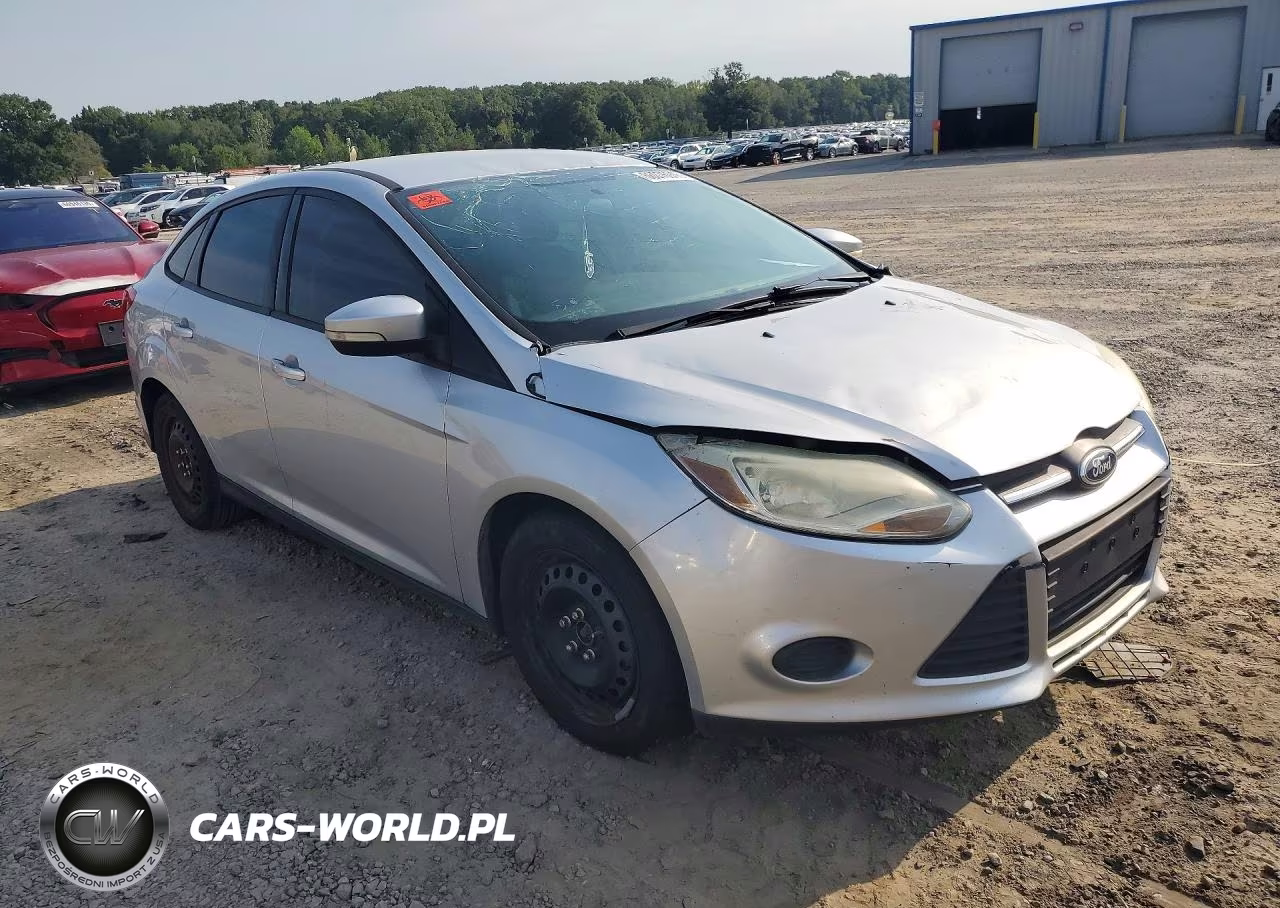 2013 Ford Focus Se VIN:1FADP3F24DL362172 - 4