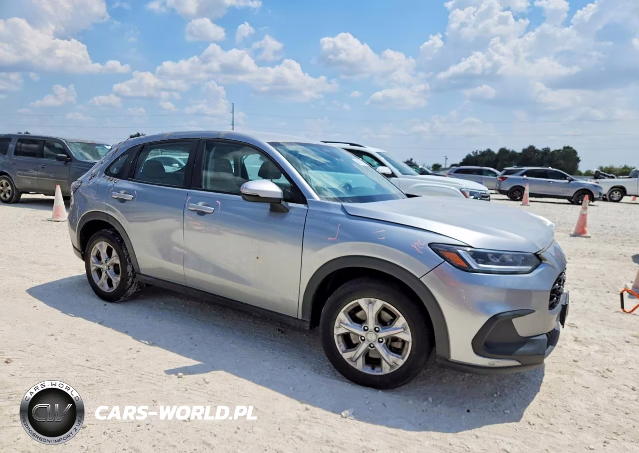 2024 Honda Hr-V Lx VIN:3CZRZ2H31RM727742 - 4
