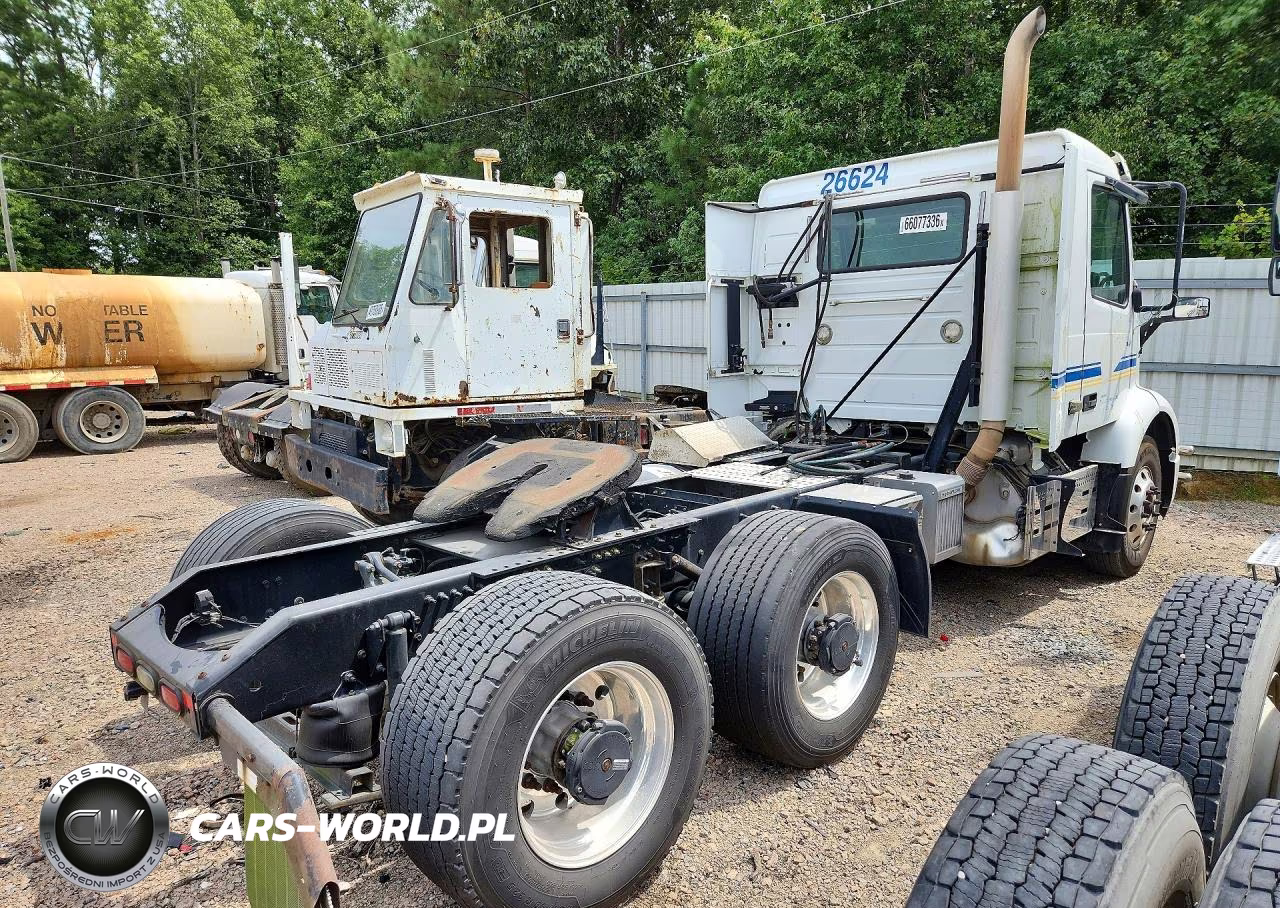2018 Volvo Vnr VIN:4V4WB9EH7JN896037 - 3