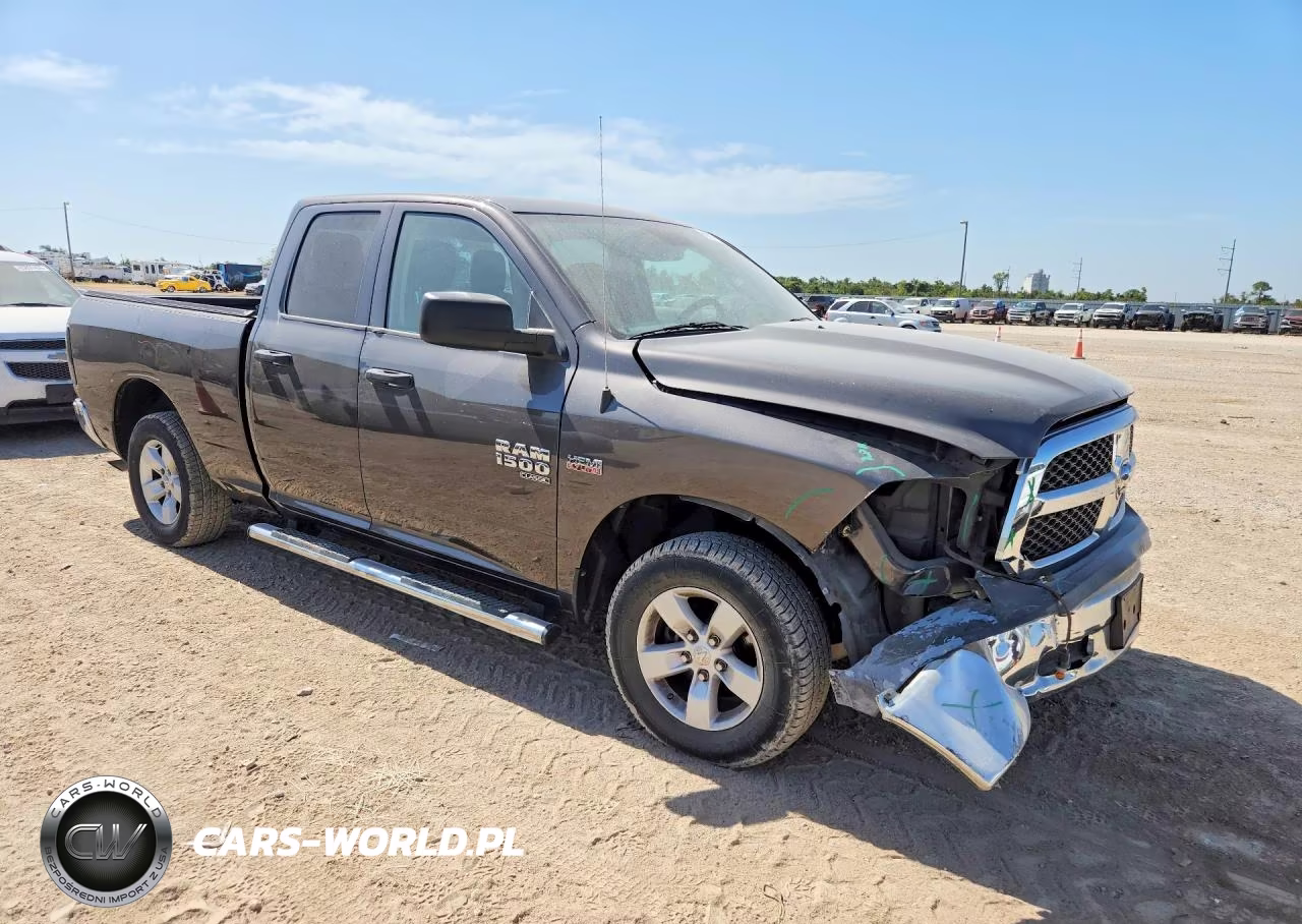 2019 Ram 1500 Classic Tradesman VIN:1C6RR6FT0KS746450 - 4