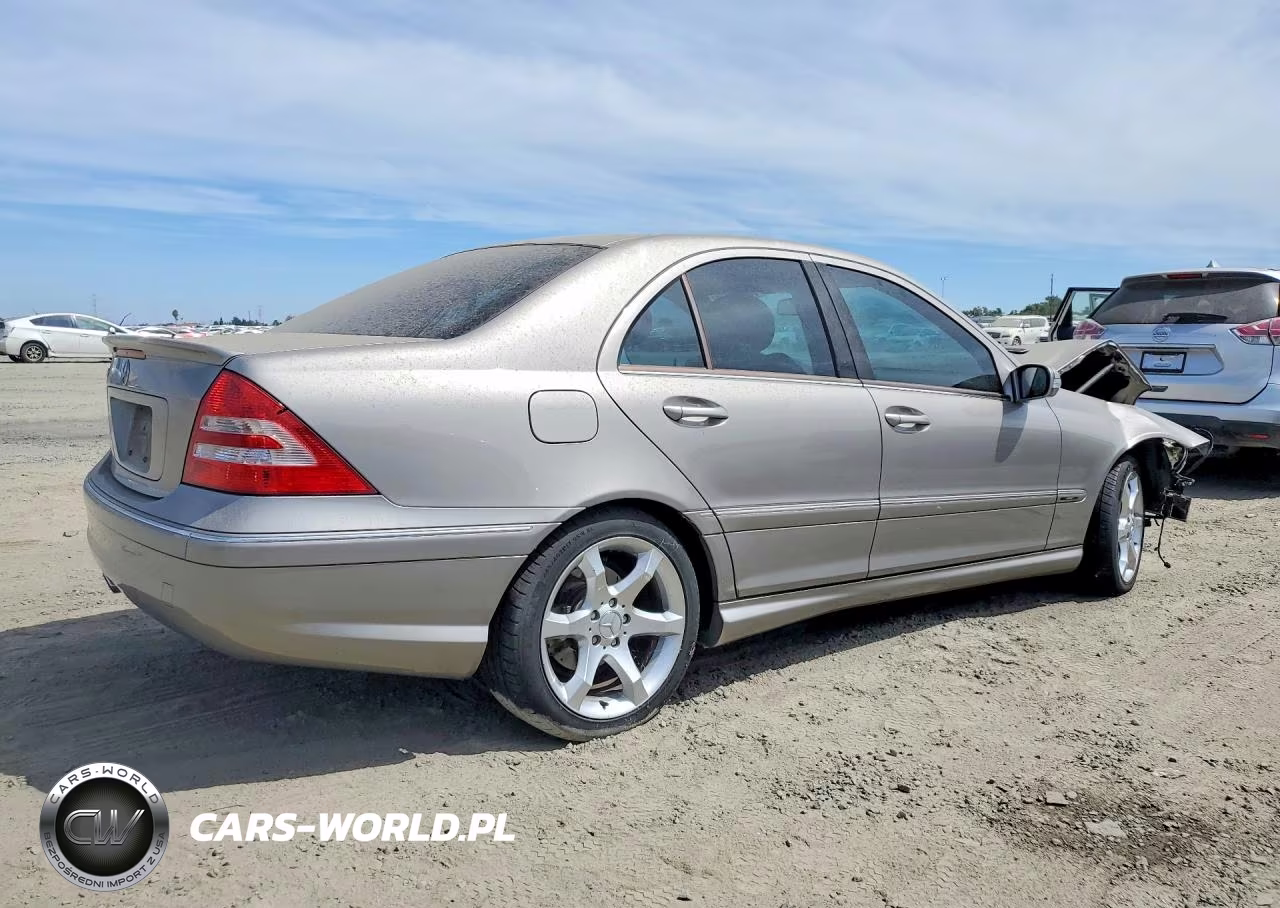 2007 Mercedes-Benz C 230 VIN:WDBRF52H47F904705 - 3