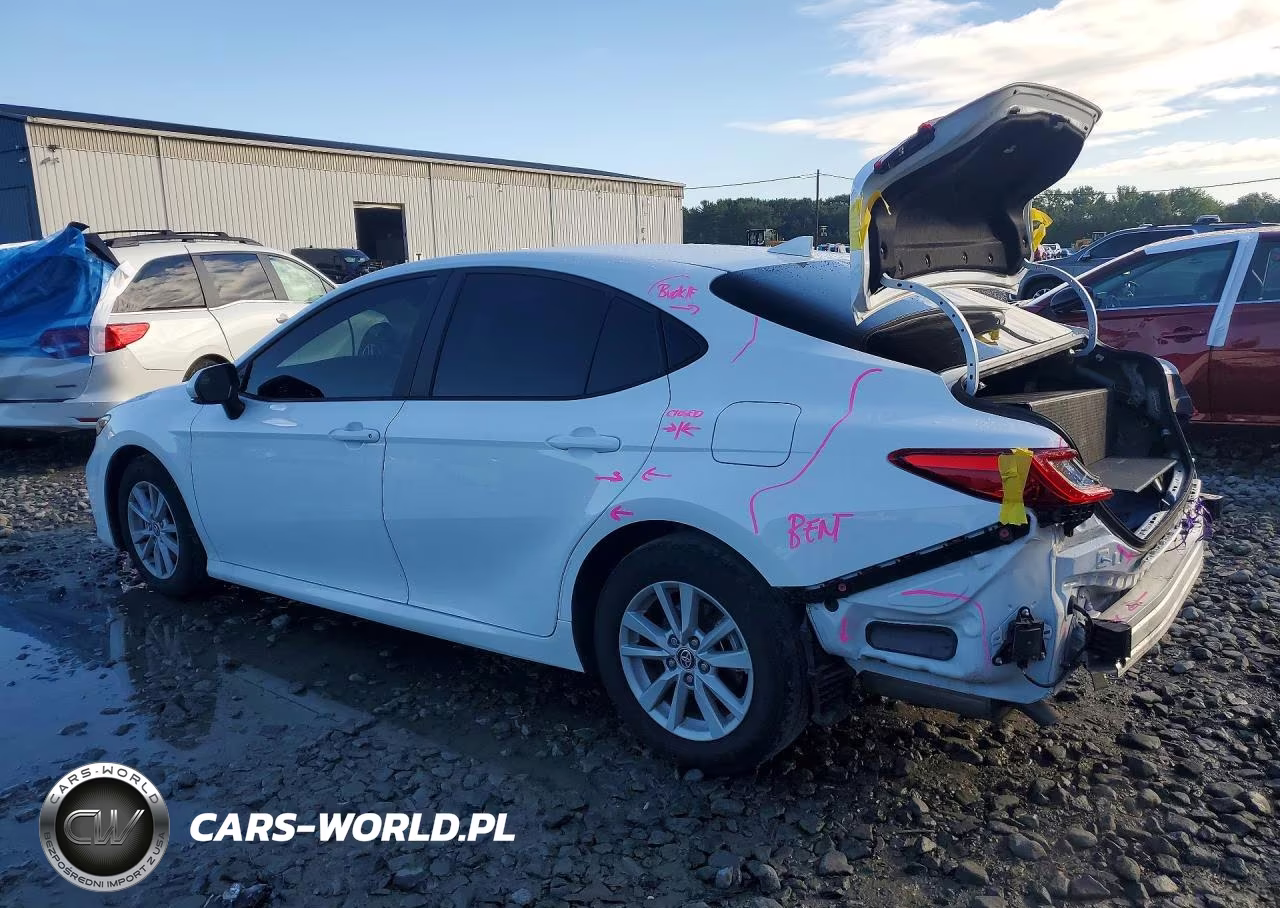 2026 Toyota Camry Le VIN:4T1DAACK9TU677722 - 2