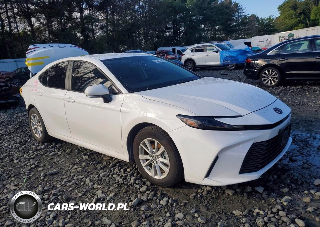 2026 Toyota Camry Le VIN:4T1DAACK9TU677722 - 4