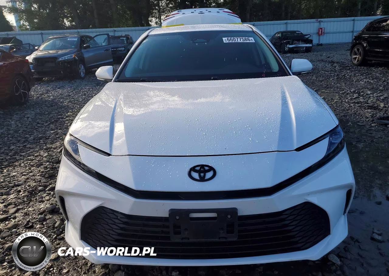 2026 Toyota Camry Le VIN:4T1DAACK9TU677722 - 5