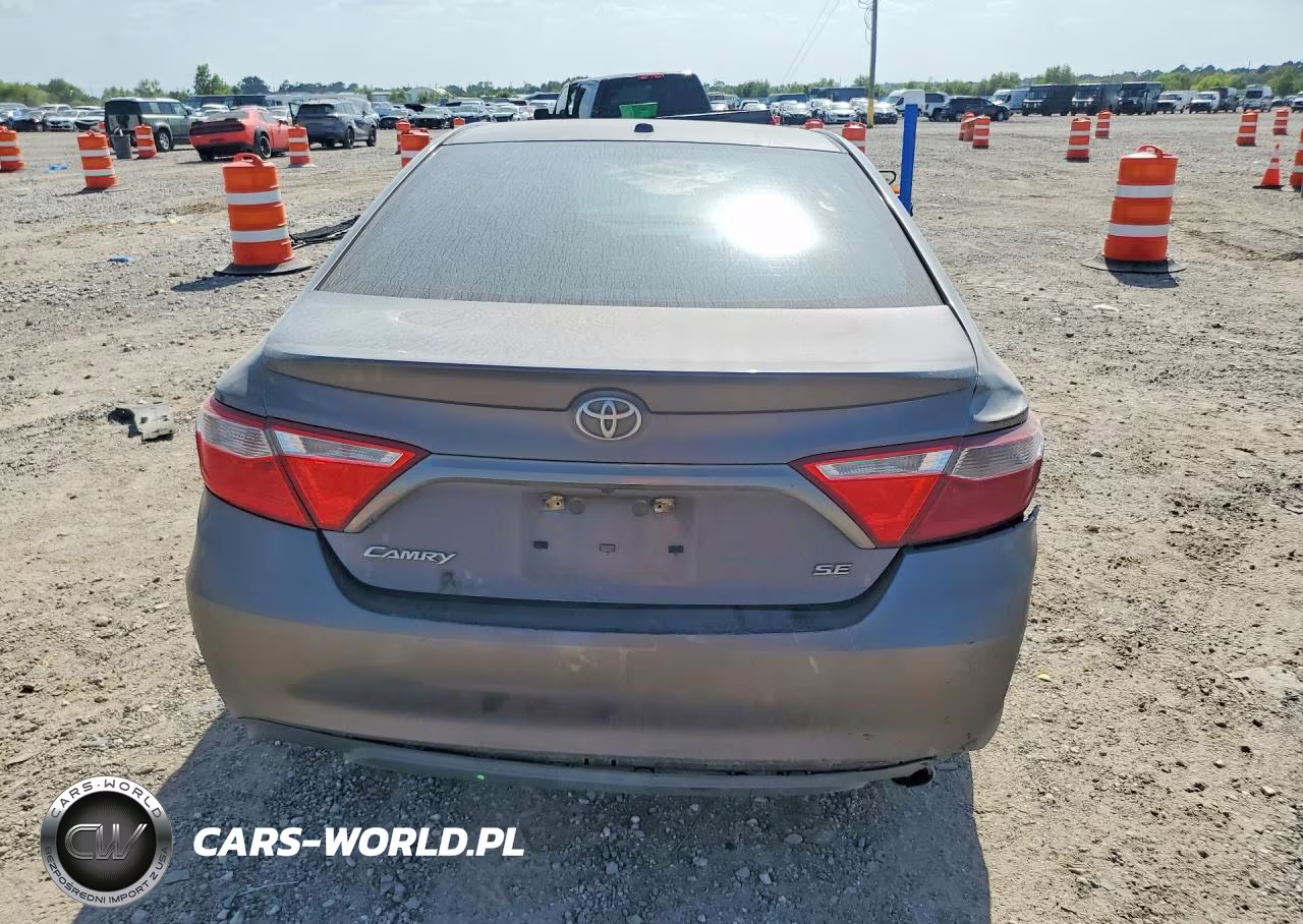 2015 Toyota Camry Se VIN:4T1BF1FK6FU114751 - 6