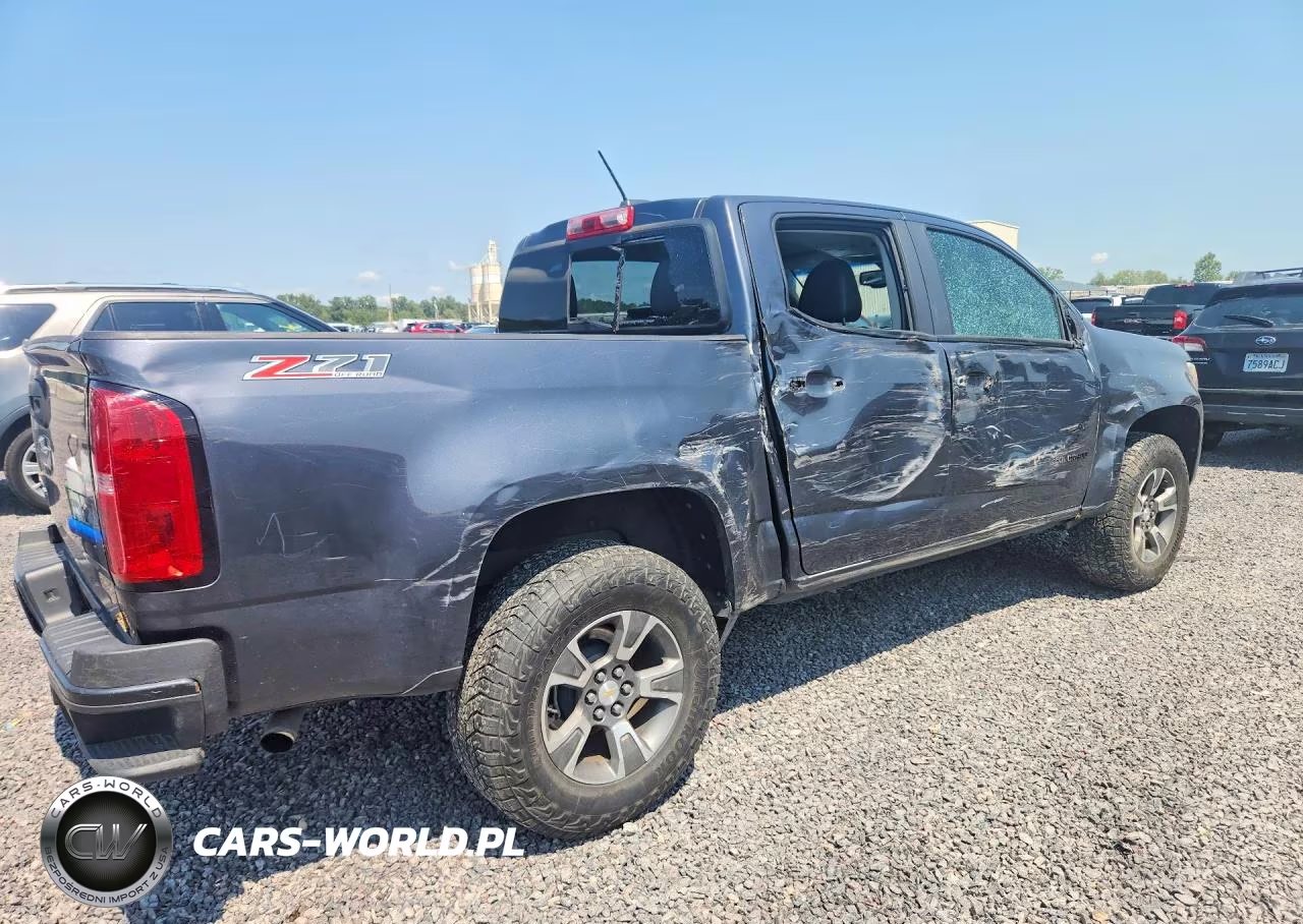 2017 Chevrolet Colorado Z71 VIN:1GCGTDENXH1324144 - 3