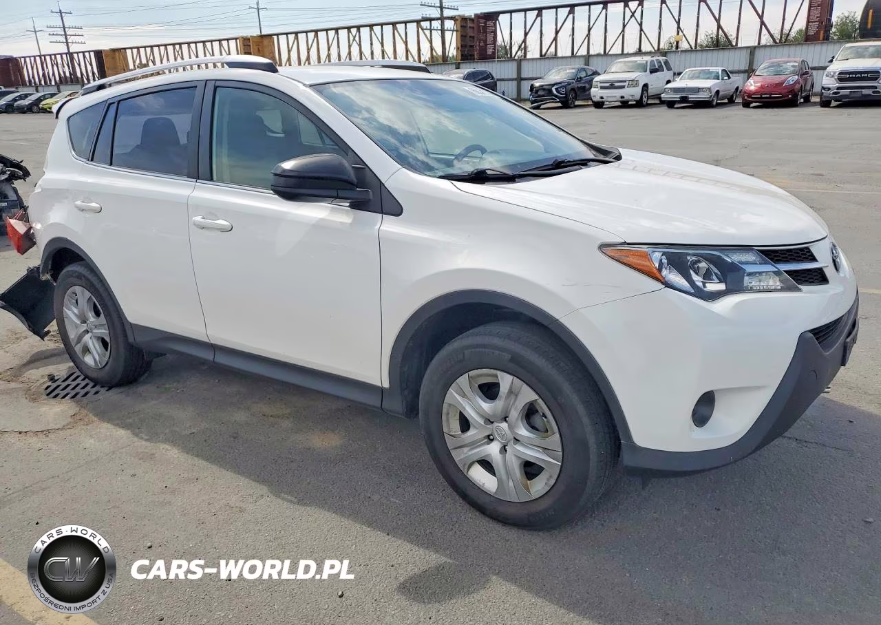 2015 Toyota Rav4 Le VIN:JTMBFREV4FJ026054 - 4