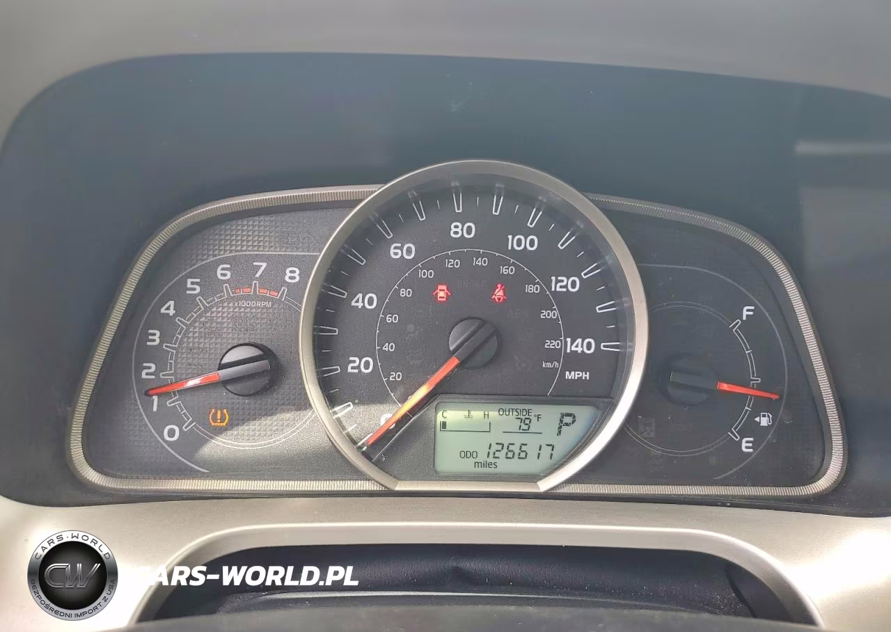 2015 Toyota Rav4 Le VIN:JTMBFREV4FJ026054 - 9