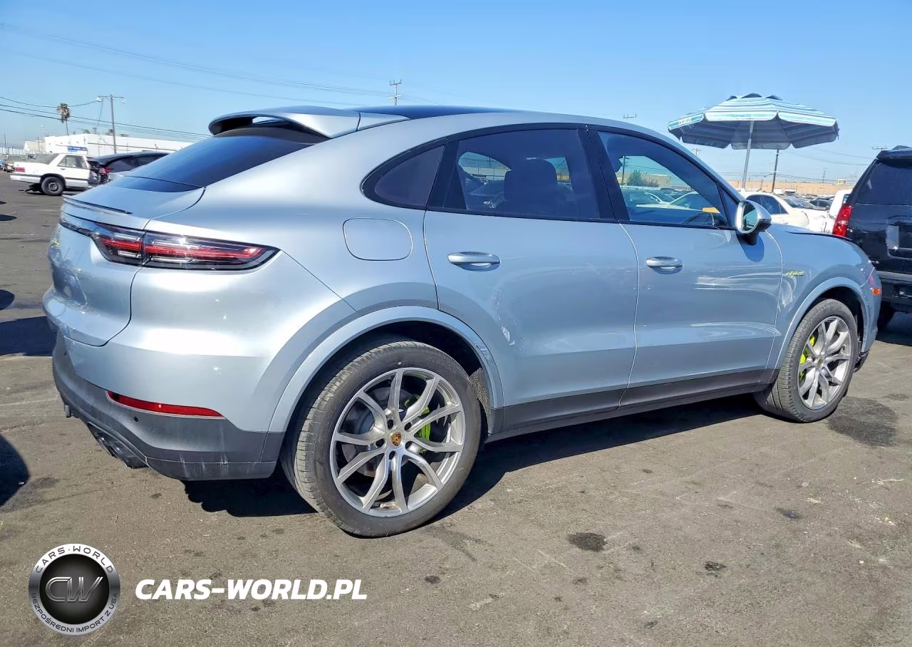 2022 Porsche Cayenne E Hybrid Coupe VIN:WP1BE2AY8NDA51058 - 3