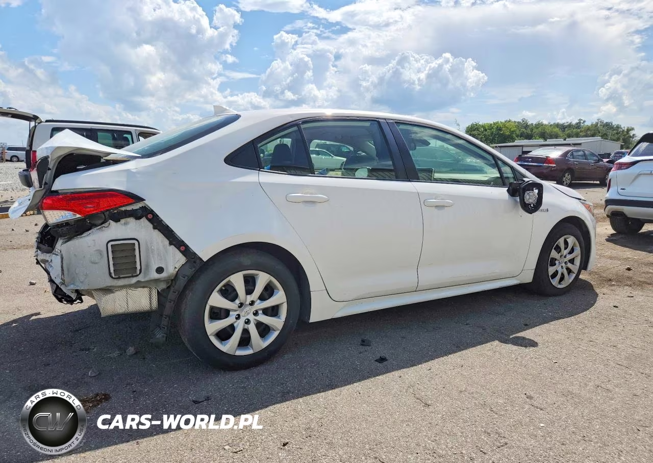 2021 Toyota Corolla Le VIN:JTDEAMDE3MJ023966 - 3