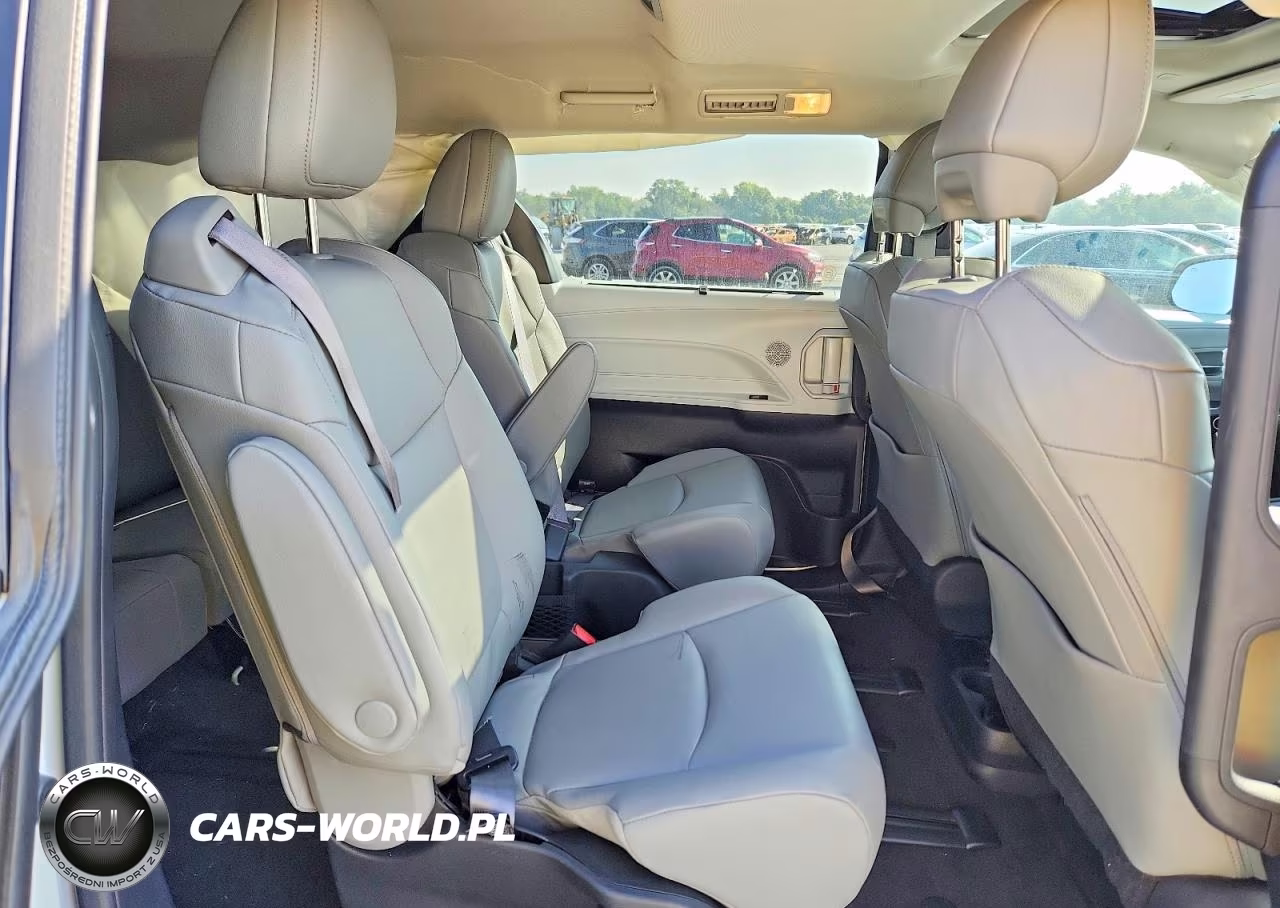 2025 Toyota Sienna Xle 7-Passenger VIN:5TDJSKFC5SS175842 - 11