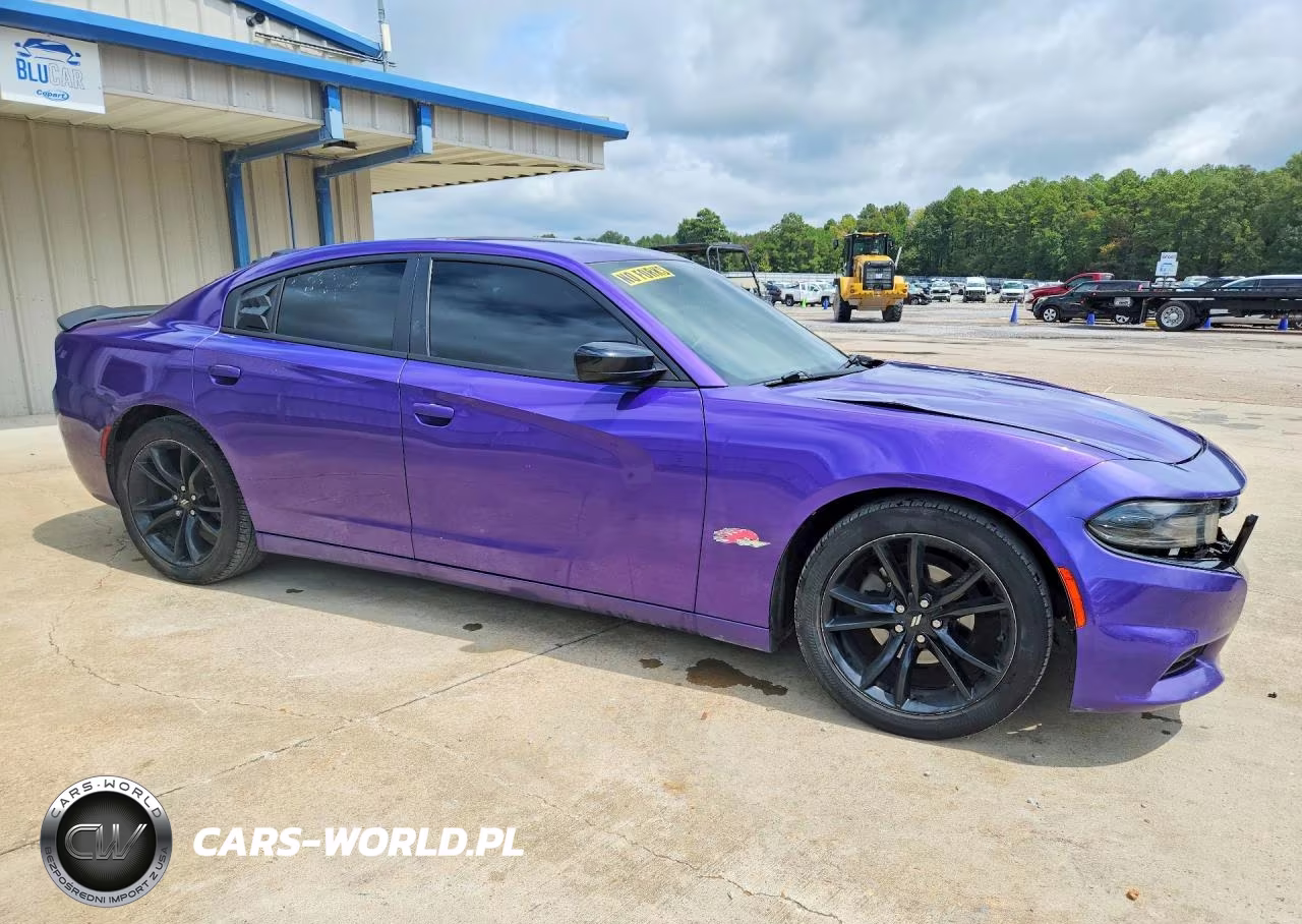 2018 Dodge Charger Sxt VIN:2C3CDXBG2JH290697 - 4