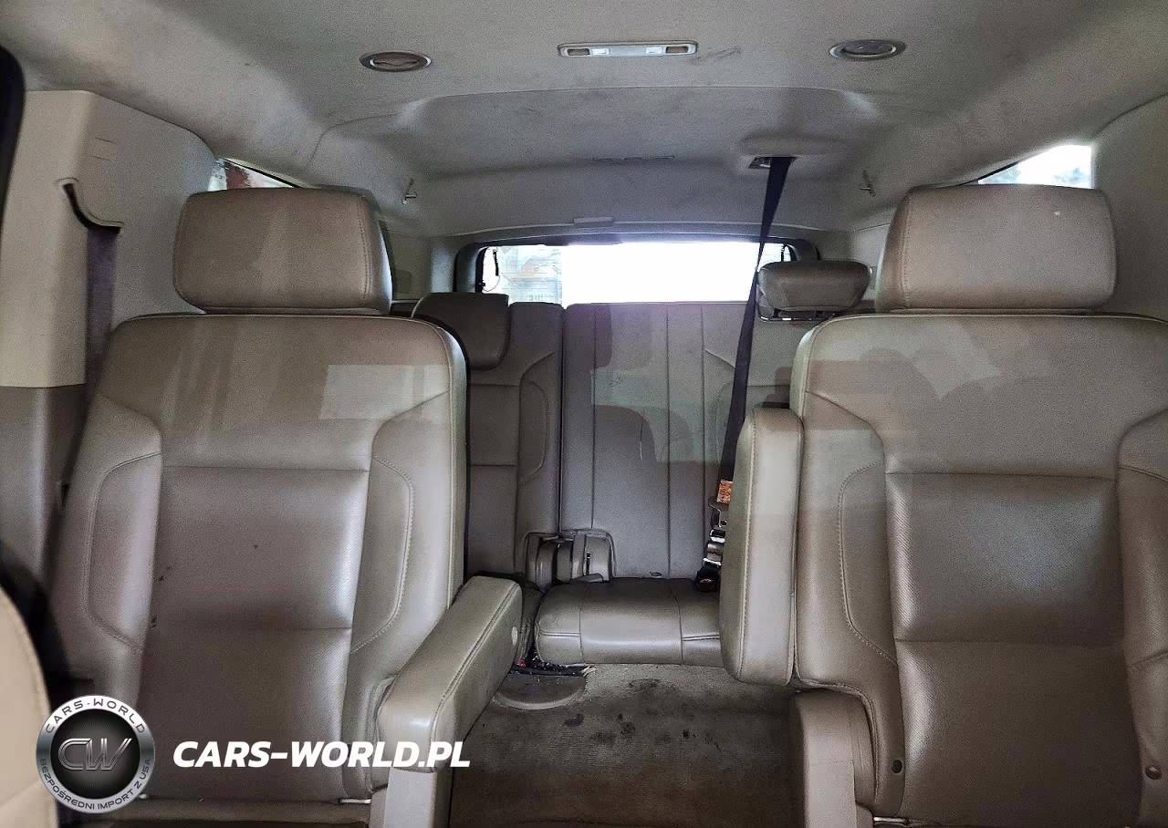 2017 Chevrolet Suburban K1500 Premier VIN:1GNSKJKC9HR159663 - 10