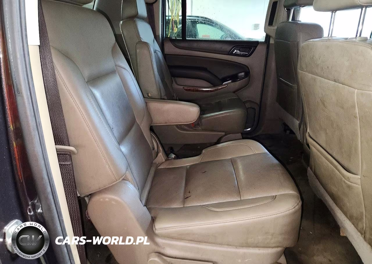 2017 Chevrolet Suburban K1500 Premier VIN:1GNSKJKC9HR159663 - 11