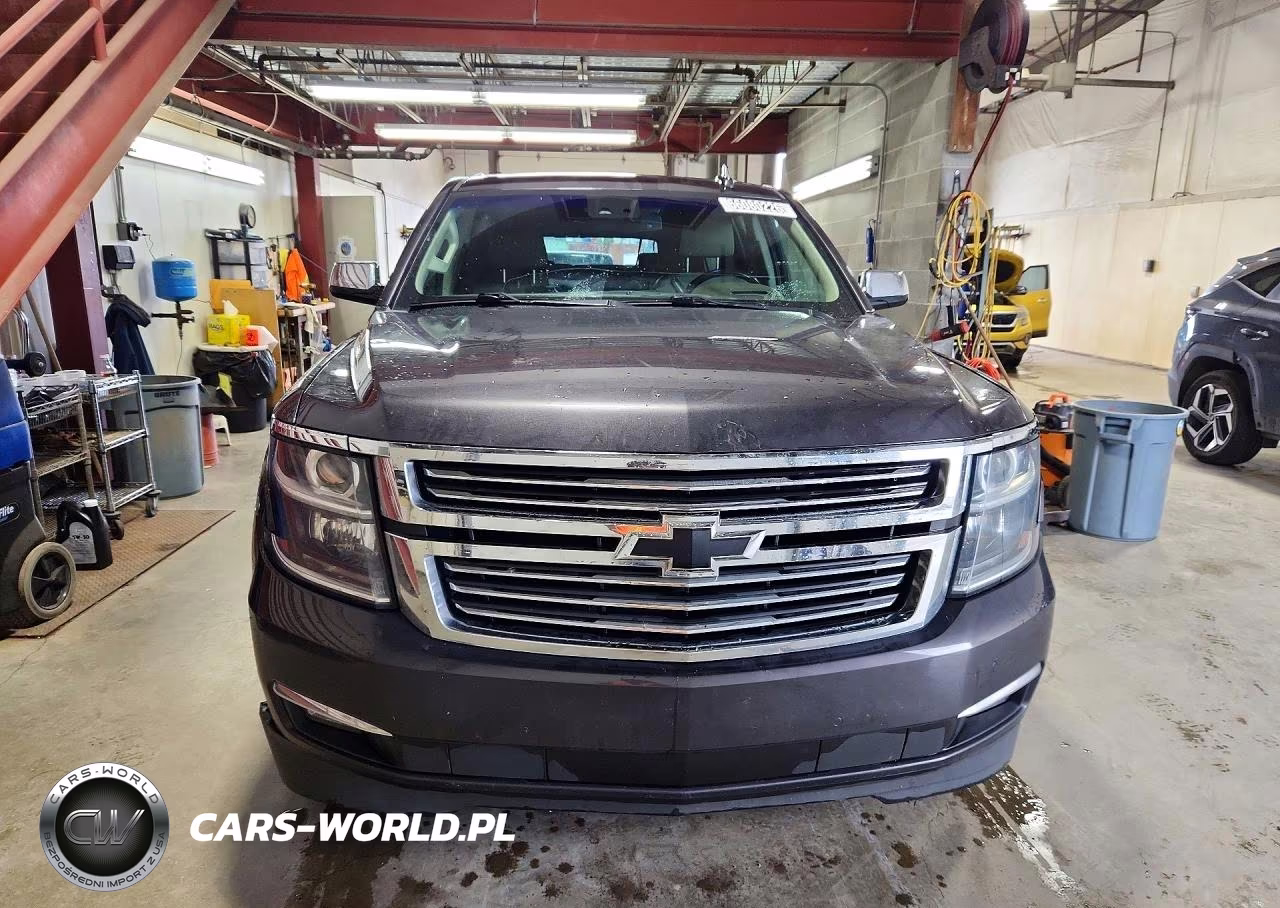2017 Chevrolet Suburban K1500 Premier VIN:1GNSKJKC9HR159663 - 5