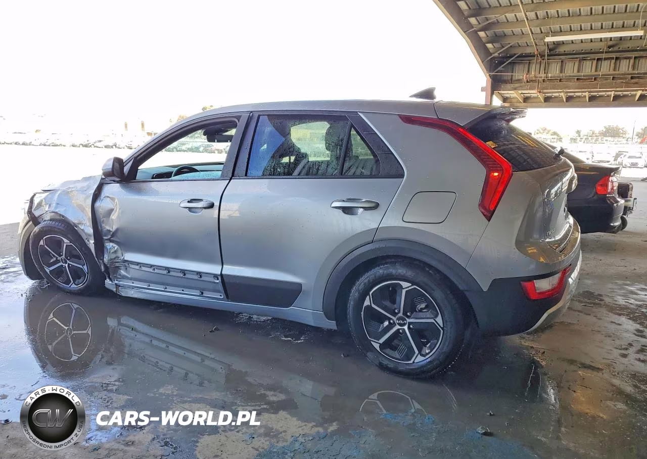 2026 Kia Niro Lx VIN:KNDCP3LE4T5323461 - 2