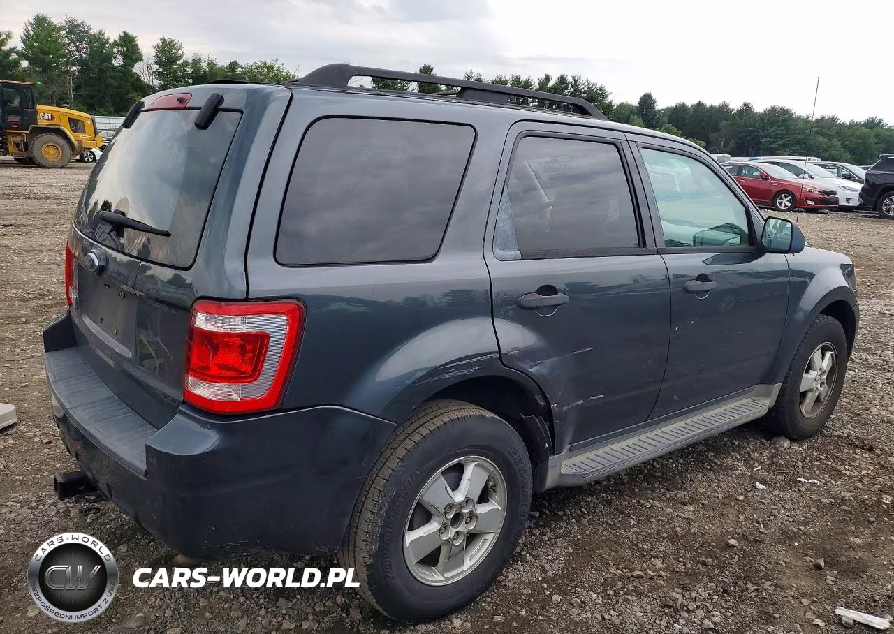 2009 Ford Escape Xlt VIN:1FMCU03759KB79210 - 3
