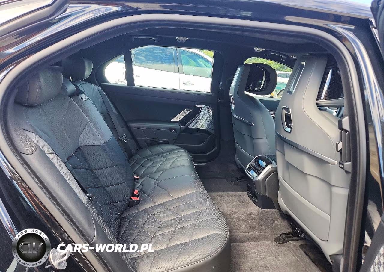 2024 BMW 760 Xi VIN:WBA33EJ05RCR30100 - 10