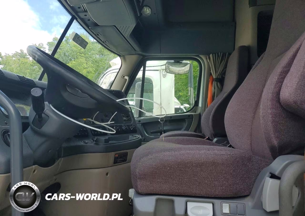 2020 Freightliner Cascadia 125 Semi Truck VIN:3AKJGLFG7LSLG7043 - 7