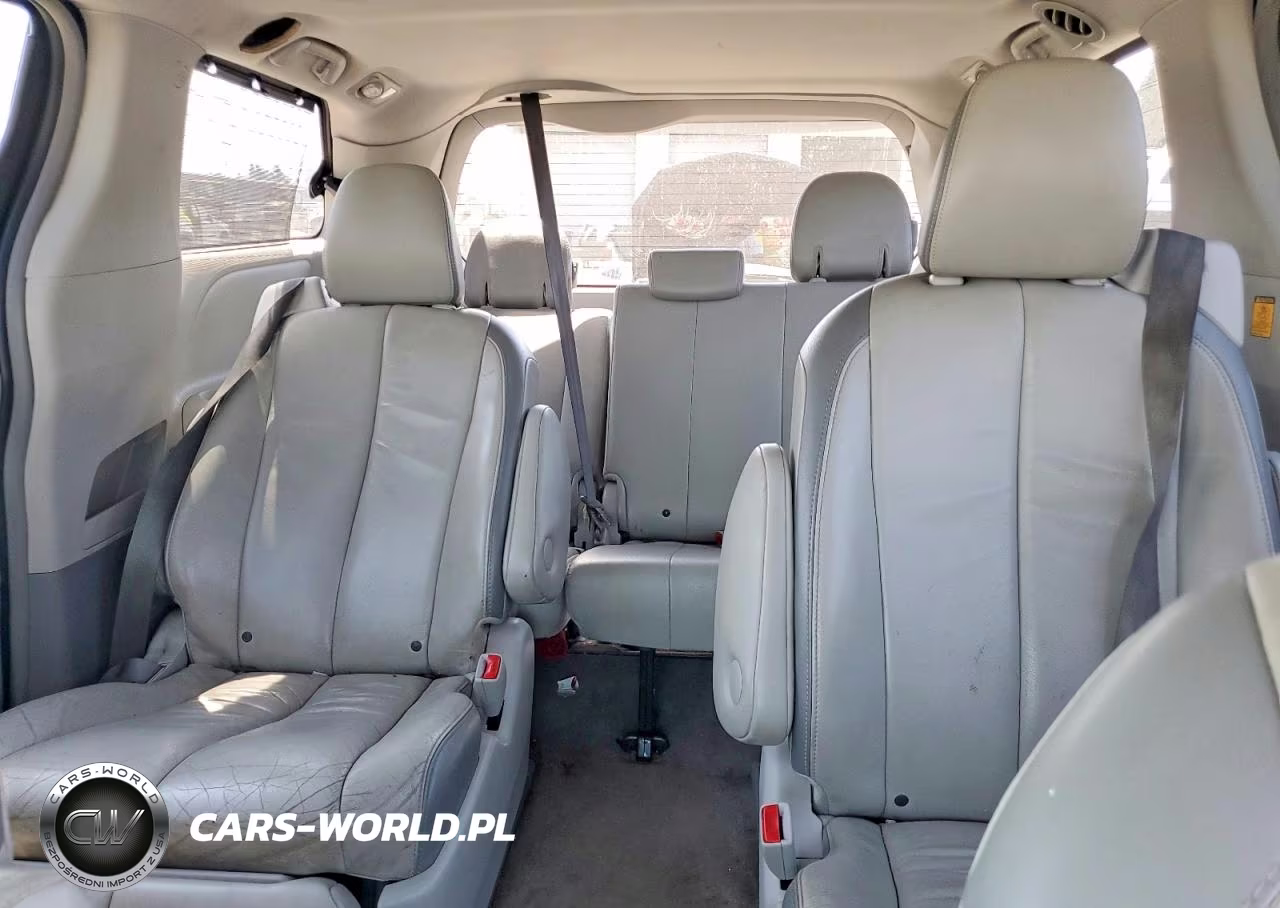 2013 Toyota Sienna Limited 7-Passenger VIN:5TDDK3DC7DS056179 - 10