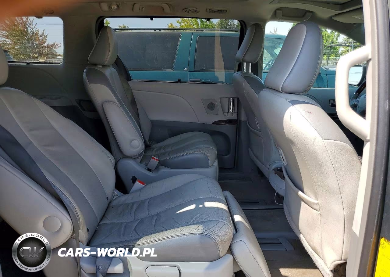 2013 Toyota Sienna Limited 7-Passenger VIN:5TDDK3DC7DS056179 - 11