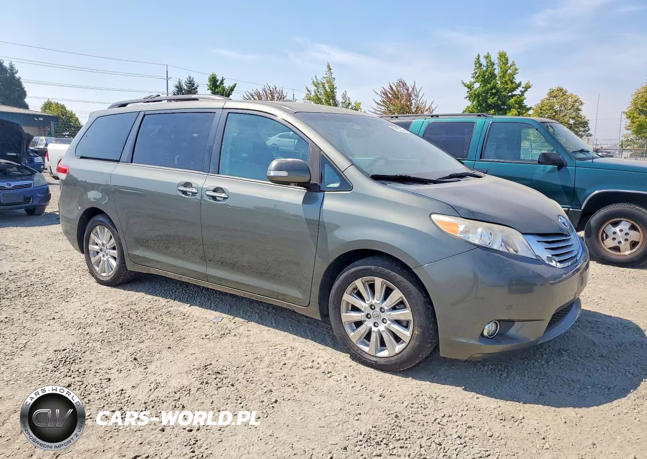 2013 Toyota Sienna Limited 7-Passenger VIN:5TDDK3DC7DS056179 - 4