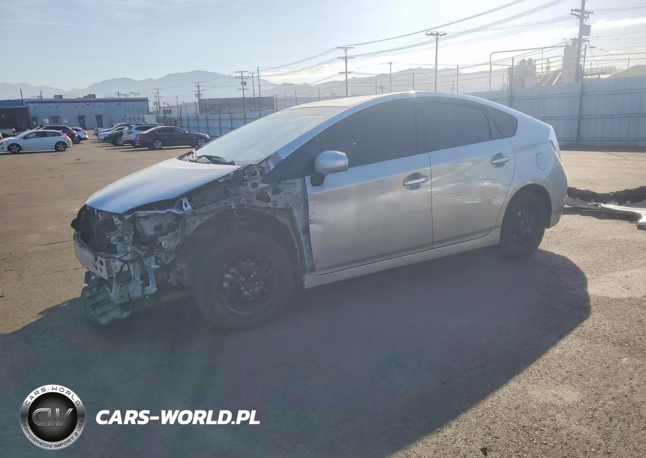 2013 Toyota Prius Two VIN:JTDKN3DU0D5655826 - 1