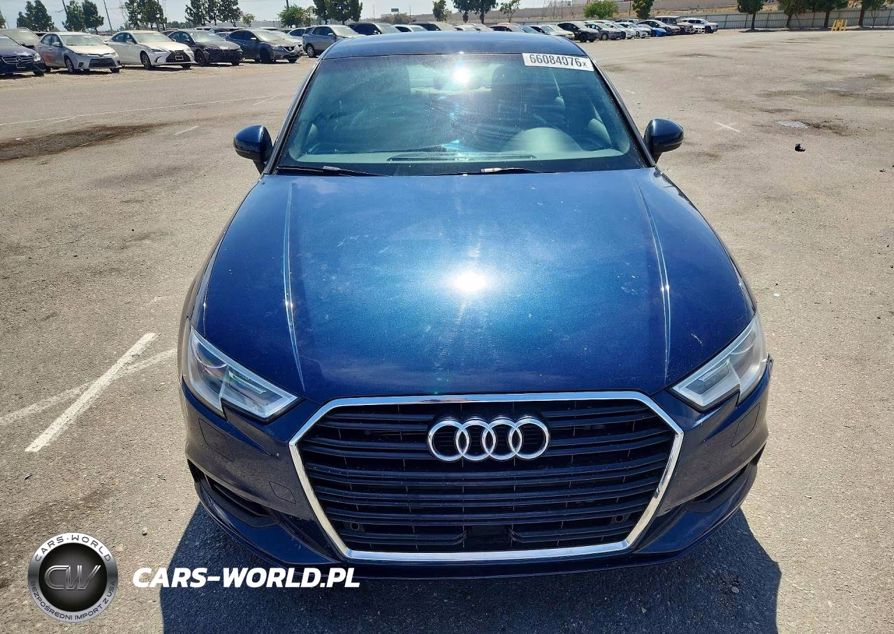 2018 Audi A3 Premium VIN:WAUAUGFF6J1010263 - 5