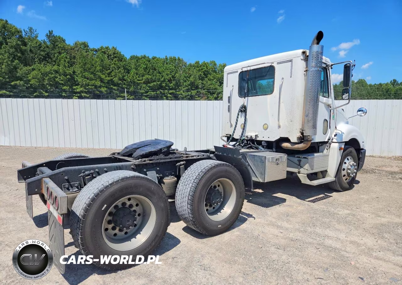 2003 Freightliner Convention - Semi Truck VIN:1FUJA6CV93LL76302 - 3